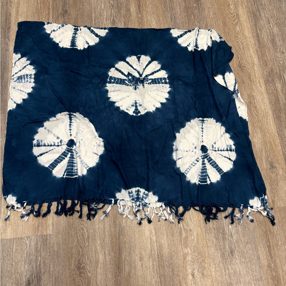 Navy and White Tie-Dye wrap